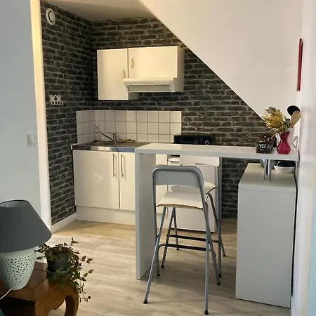 La Ruelle Des Bords De Loire - Classe 2** *